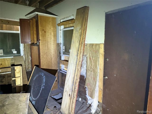 4702 Mitchell Street, Detroit, MI 48207