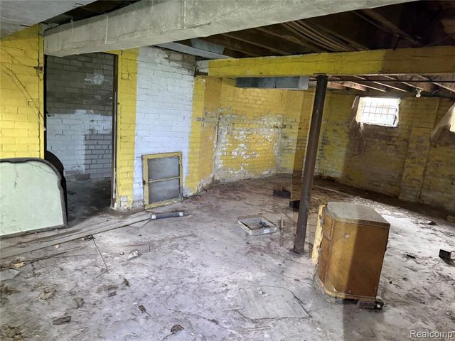 4702 Mitchell Street, Detroit, MI 48207