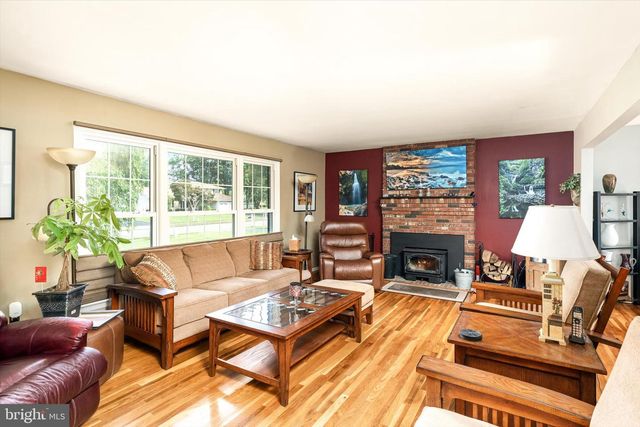 85 TUDOR DR, Hamilton, NJ 08690
