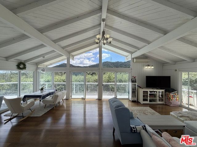 3759 Lockerbie Lane, Glendale, CA 91208