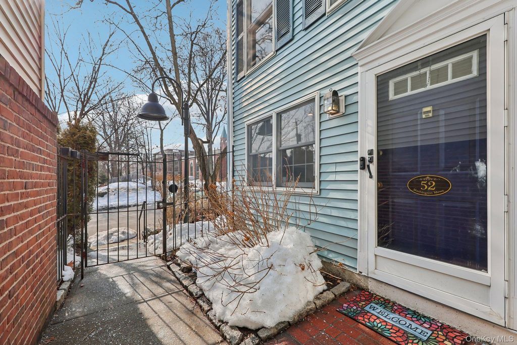 52 Washington Mews 52, Port Chester, NY 10573