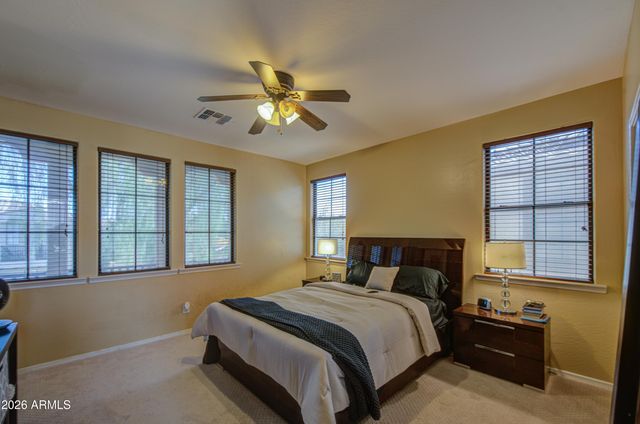 2404 W DUSTY WREN Drive, Phoenix, AZ 85085