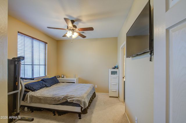 2404 W DUSTY WREN Drive, Phoenix, AZ 85085
