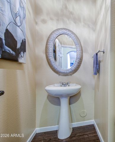 2404 W DUSTY WREN Drive, Phoenix, AZ 85085