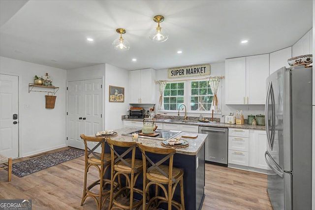 492 Moran Lake Road NE, Rome, GA 30161