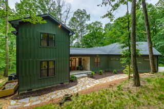 19 Stonehaven Drive, Signal Mountain, TN 37377