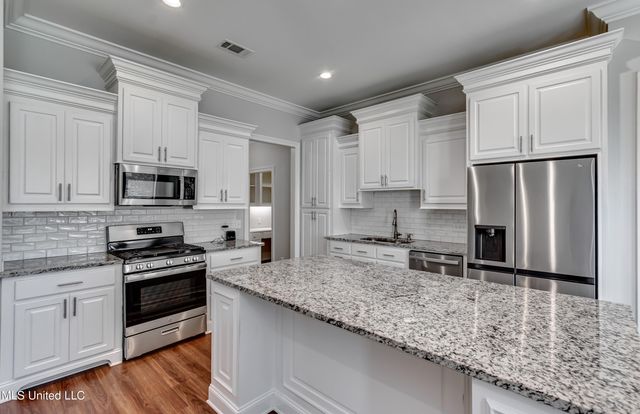 808 Glenwild Circle, Canton, MS 39046