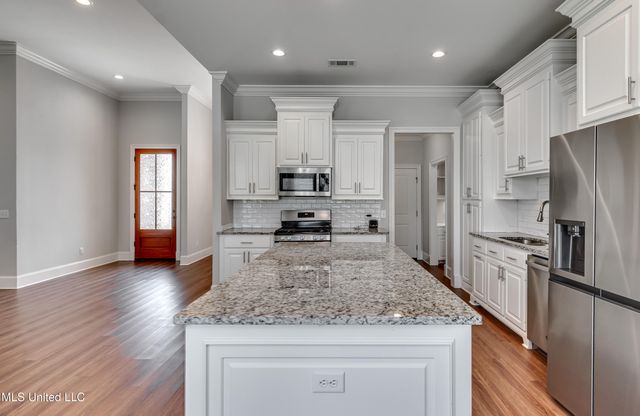 808 Glenwild Circle, Canton, MS 39046
