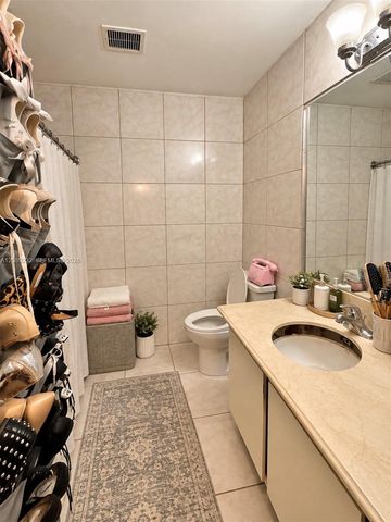 7642 NW 38th Court, Sunrise, FL 33351