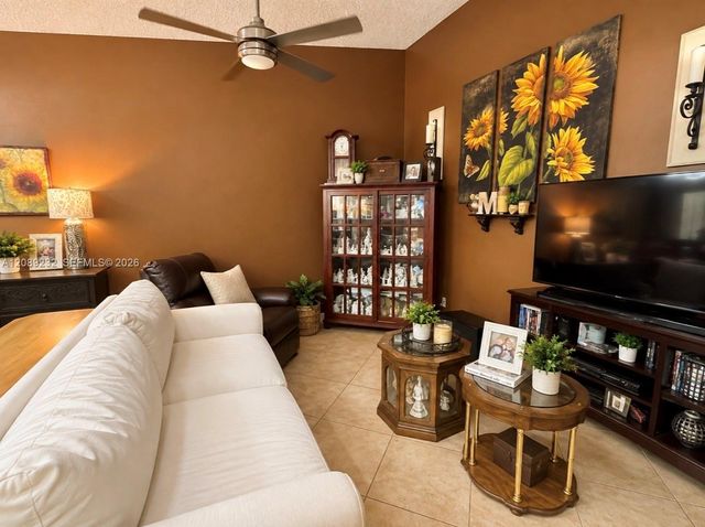 7642 NW 38th Court, Sunrise, FL 33351