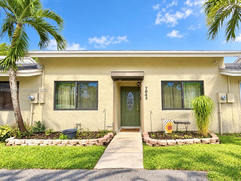 7642 NW 38th Court, Sunrise, FL 33351