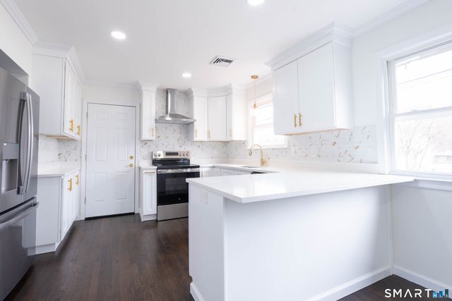 24 Caldwell Drive, New Milford, CT 06776