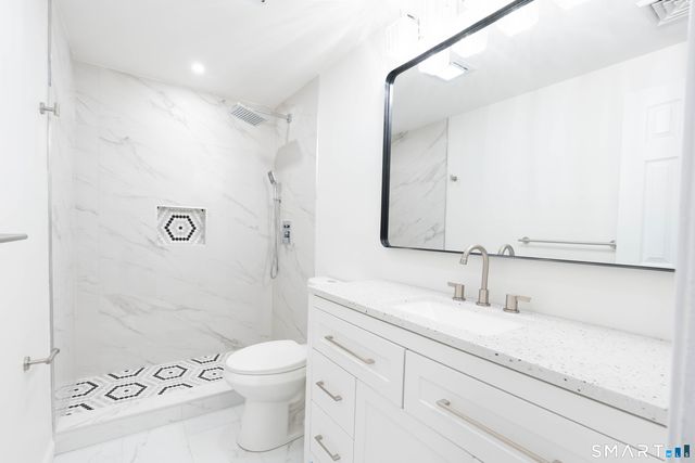 24 Caldwell Drive, New Milford, CT 06776