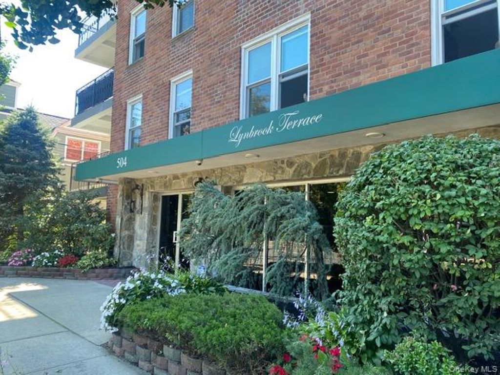 504 Merrick 4M, Lynbrook, NY 11563 — exterior