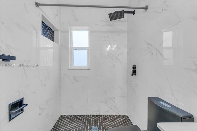 16000 NW 21st Ave, Miami Gardens, FL 33054