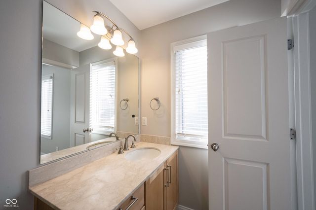 515 E New York Street, Indianapolis, IN 46204