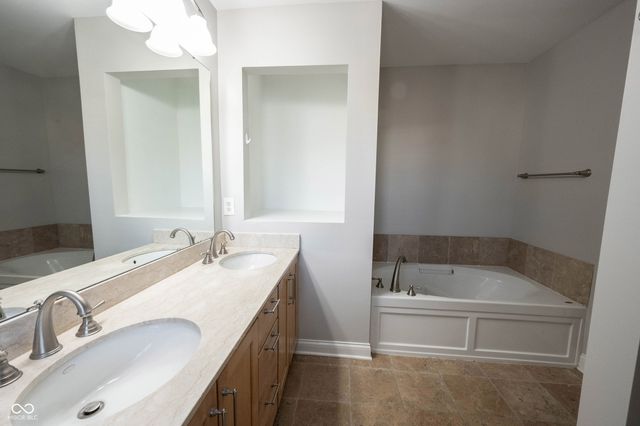 515 E New York Street, Indianapolis, IN 46204