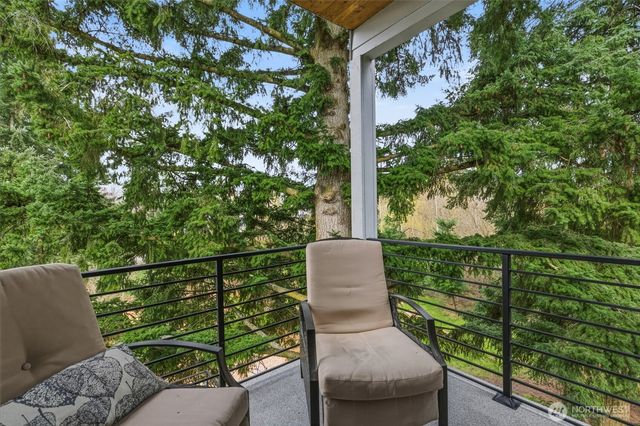 10429 7th Avenue SW, Seattle, WA 98146