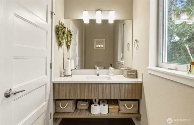 10429 7th Avenue SW, Seattle, WA 98146