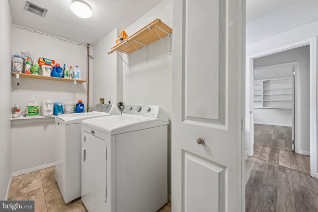 114 CHATHAM RD, Mount Laurel, NJ 08054
