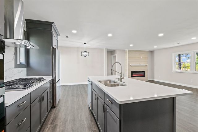 402 Beeson Drive, Urbana, IL 61802