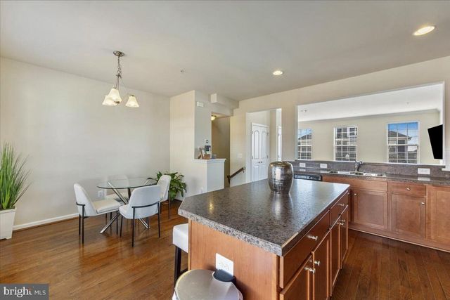 4524 BIRCHWOOD DR, Baltimore, MD 21229