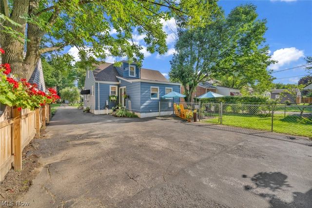 4202 Colony Road, South Euclid, OH 44121