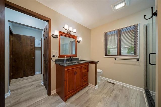 7200 W 83rd Street, Overland Park, KS 66204