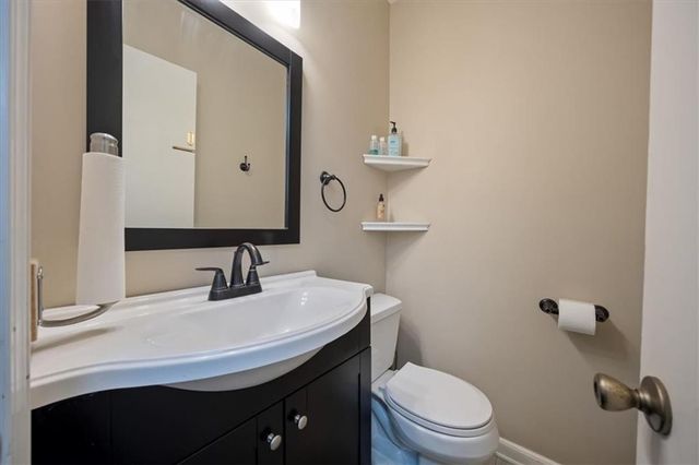 7200 W 83rd Street, Overland Park, KS 66204