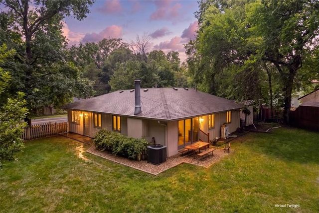 7200 W 83rd Street, Overland Park, KS 66204