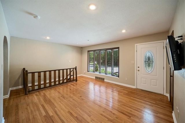 7200 W 83rd Street, Overland Park, KS 66204