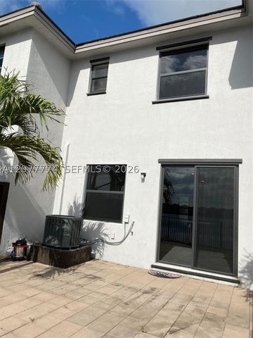 9116 NW 158th St, Miami Lakes, FL 33018