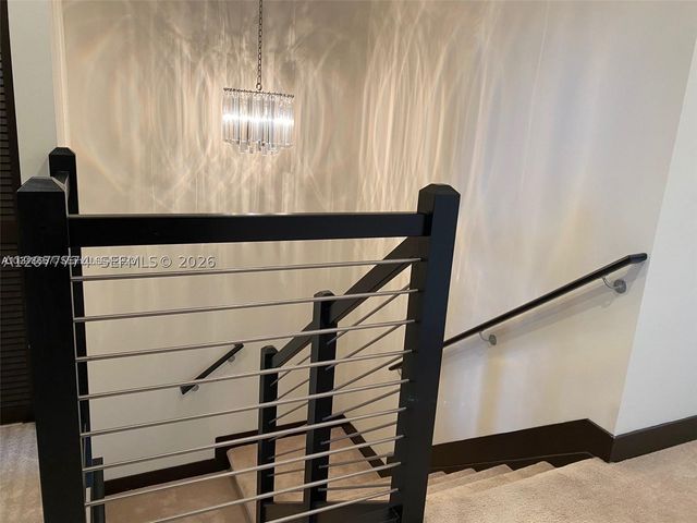 9116 NW 158th St, Miami Lakes, FL 33018