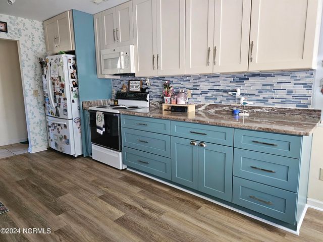 11 Court 5 Northwest Drive, Carolina Shores, NC 28467