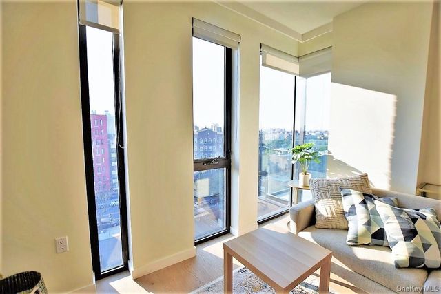 41-26 44th Street 8A, Sunnyside, NY 11104