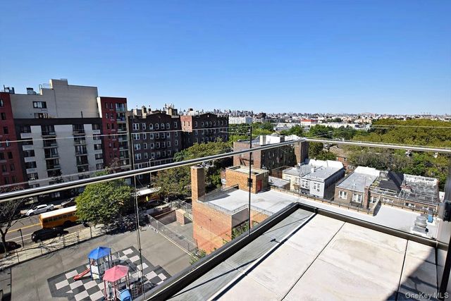 41-26 44th Street 8A, Sunnyside, NY 11104