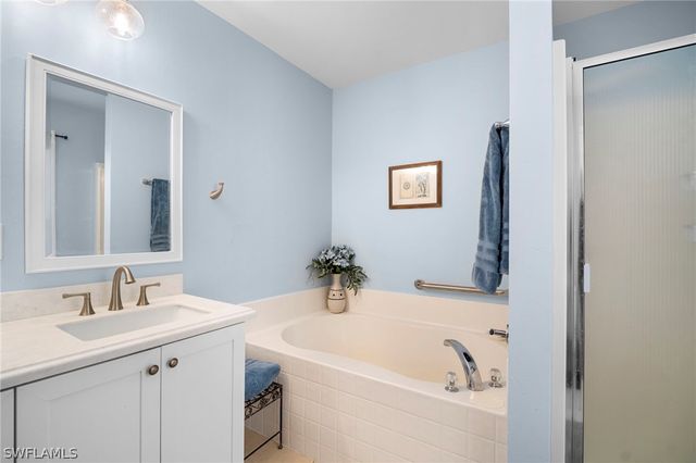 4721 16th AVE SE, Naples, FL 34117