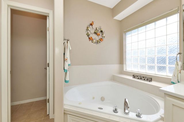 3446 N Hazelwood CT, Wichita, KS 67205