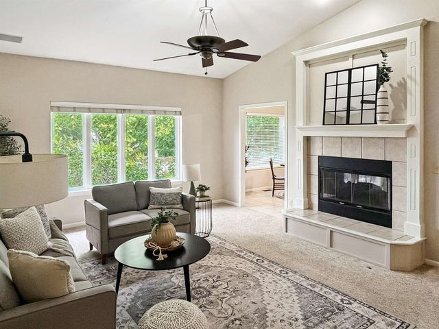 3446 N Hazelwood CT, Wichita, KS 67205