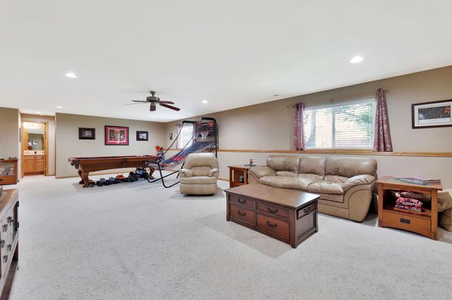 3446 N Hazelwood CT, Wichita, KS 67205