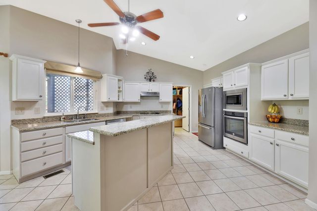 3446 N Hazelwood CT, Wichita, KS 67205