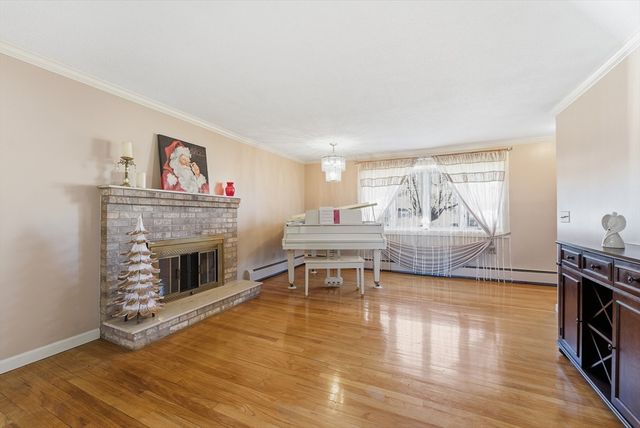 23 Peros Drive, Agawam, MA 01001