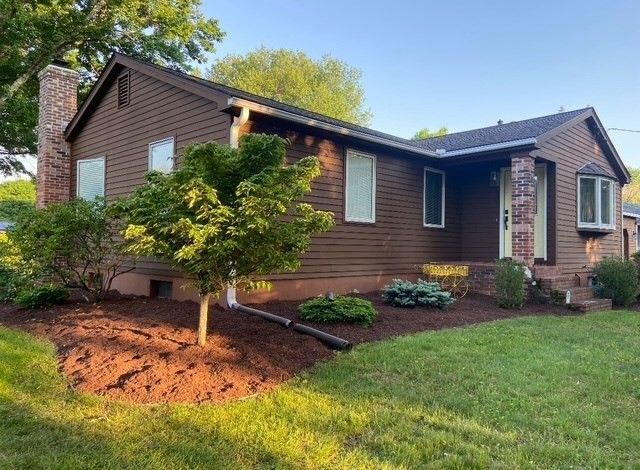 23 Peros Drive, Agawam, MA 01001