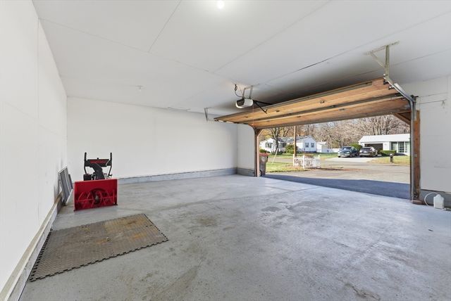 23 Peros Drive, Agawam, MA 01001