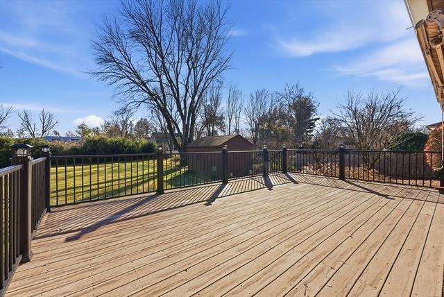 23 Peros Drive, Agawam, MA 01001