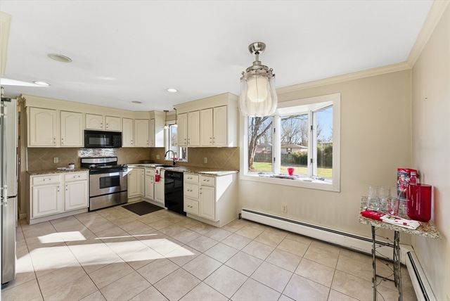 23 Peros Drive, Agawam, MA 01001