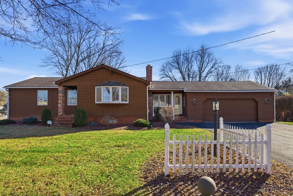 23 Peros Drive, Agawam, MA 01001