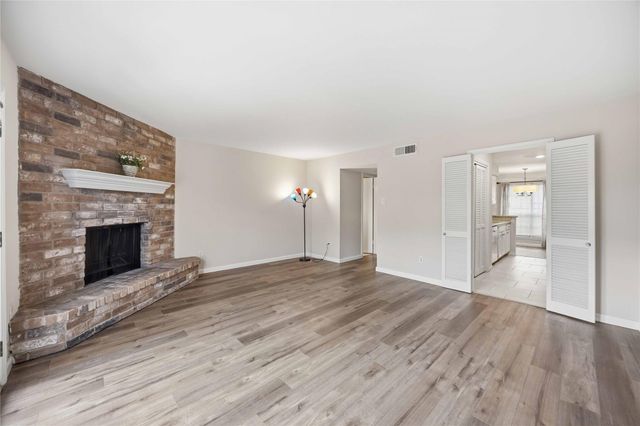 10336 Briar Forest Drive, Houston, TX 77042
