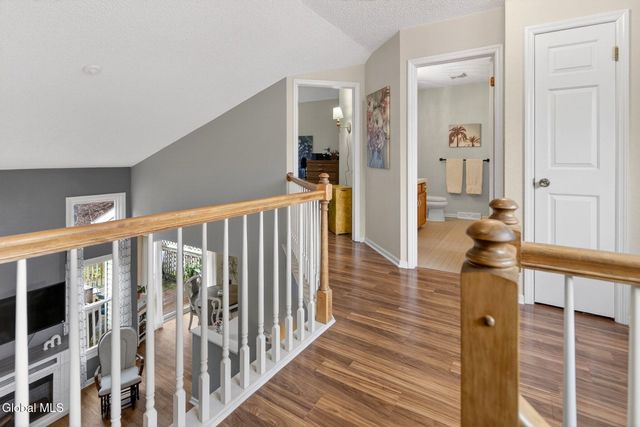525 Highwood Circle, Guilderland, NY 12203
