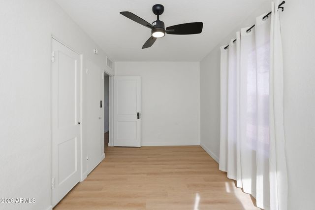 2047 E VIRGINIA Avenue, Phoenix, AZ 85006